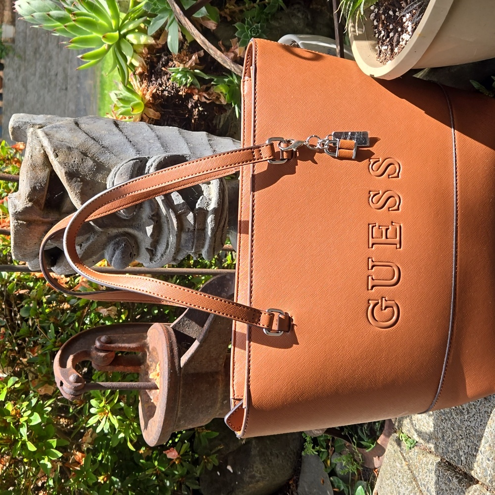 GUESS "RODNEY" Carmel Crosshatch Structured vinyl Tote NWOT (BIN 001)